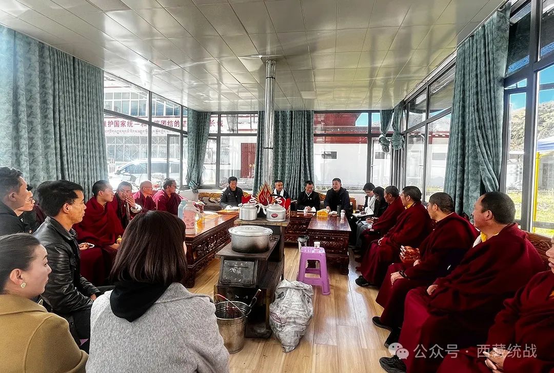 自治区宗教界深入开展“三个意识”教育工作调研组在昌都调研